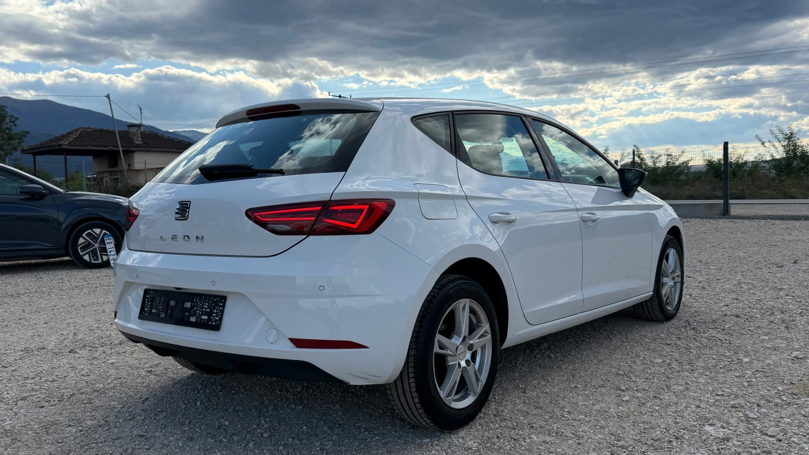 Seat Leon 1.6TDI EURO6, снимка 6 - Автомобили и джипове - 56202580
