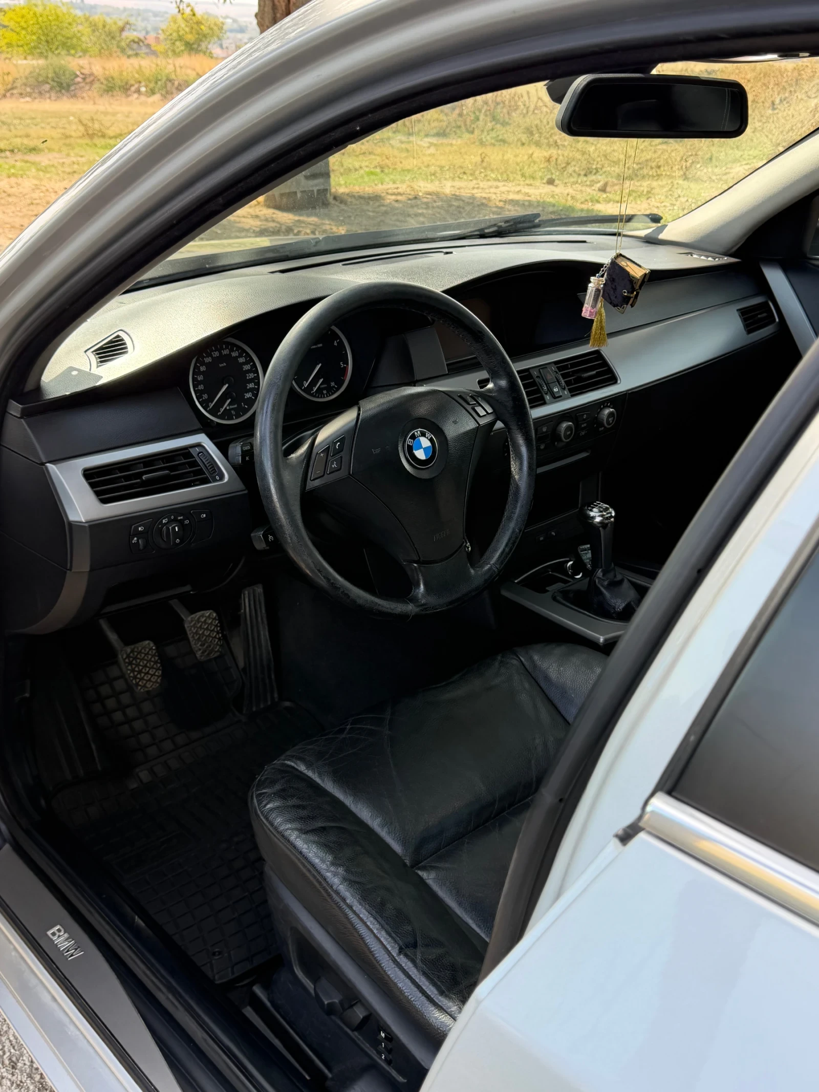 BMW 525, снимка 2 - Автомобили и джипове - 56430833