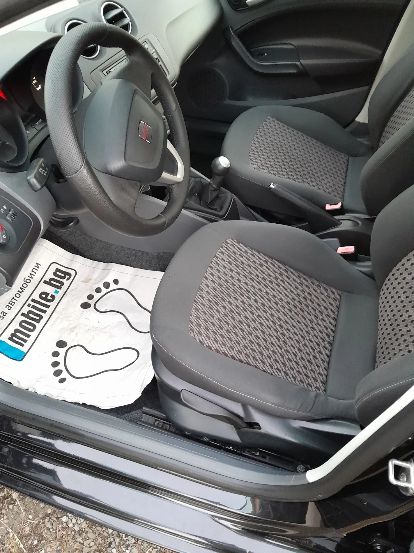 Seat Ibiza 1.2i  GAS, снимка 9 - Автомобили и джипове - 56584839