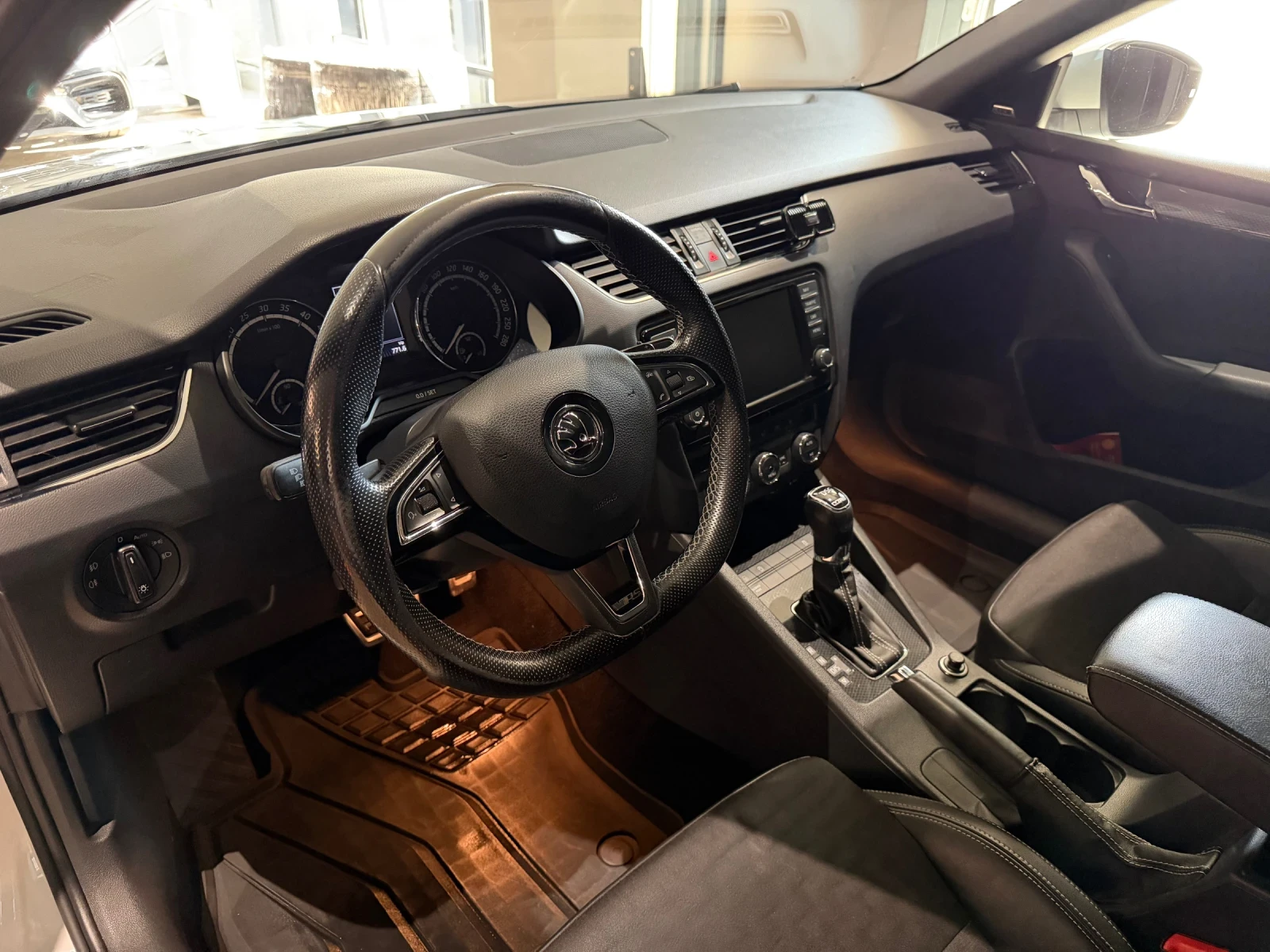Skoda Octavia VRS, снимка 6 - Автомобили и джипове - 56613141