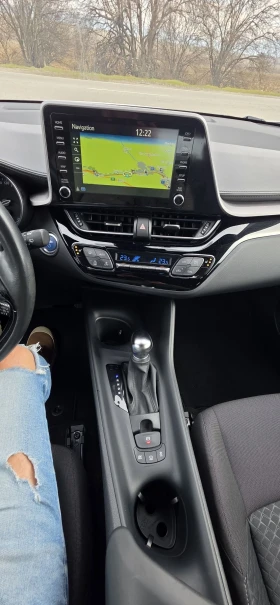 Toyota C-HR 1.8 Hybrid-FaceLift-122hp-Euro6 - 16100 € / 31488.86 лв. - 44319646 13