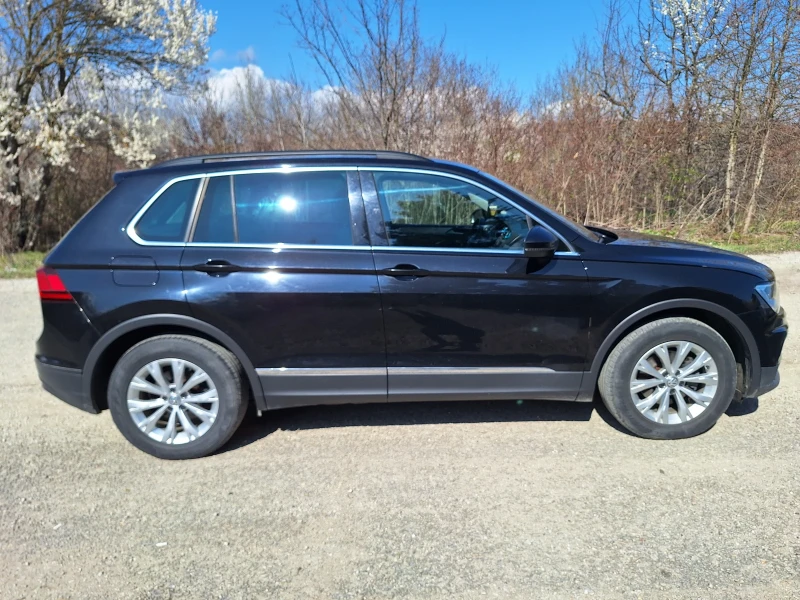 VW Tiguan, снимка 6 - Автомобили и джипове - 49275053