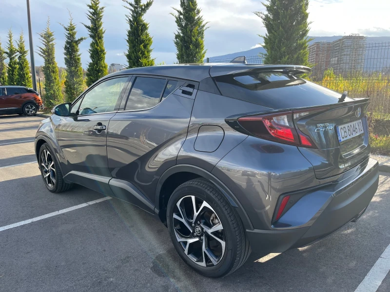 Toyota C-HR 1.8 Hybrid - FACELIFT, снимка 4 - Автомобили и джипове - 52597871