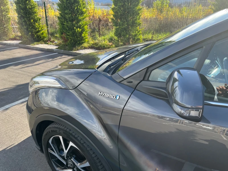 Toyota C-HR 1.8 Hybrid - FACELIFT, снимка 7 - Автомобили и джипове - 52597871