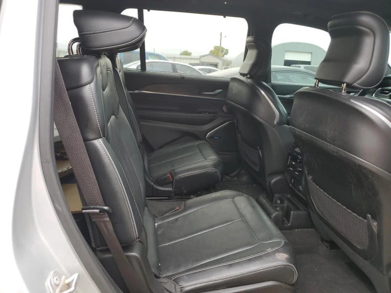 Jeep Grand cherokee Overland* ОБДУХВАНЕ* ПОДГРЕВ* ПАНОРАМА, снимка 11 - Автомобили и джипове - 52726139