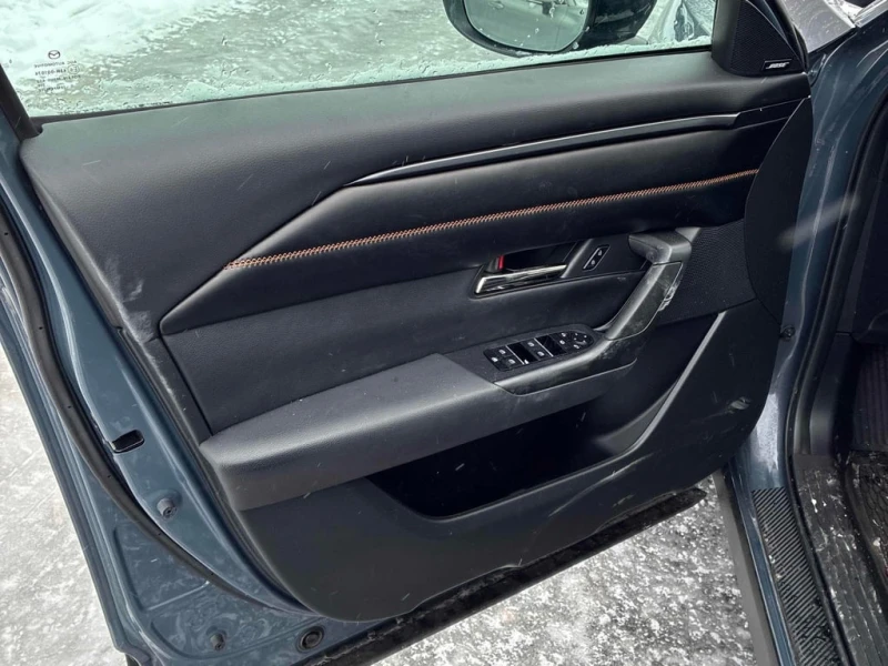 Mazda CX-50 2023 GT * CARFAX * БЕЗ ПЪРВОНАЧАЛНА ВНОСКА, снимка 12 - Автомобили и джипове - 52941655