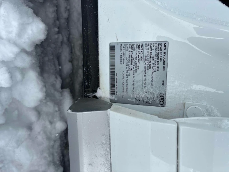 Audi Q5 * Komfort * CARFAX * БЕЗ ПЪРВОНАЧАЛНА ВНОСКА, снимка 12 - Автомобили и джипове - 53198535