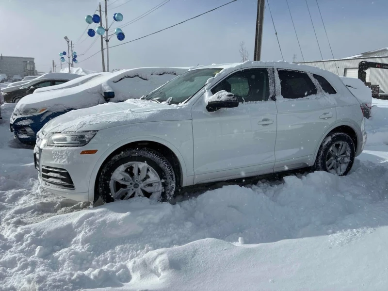 Audi Q5 * Komfort * CARFAX * БЕЗ ПЪРВОНАЧАЛНА ВНОСКА, снимка 2 - Автомобили и джипове - 53198535