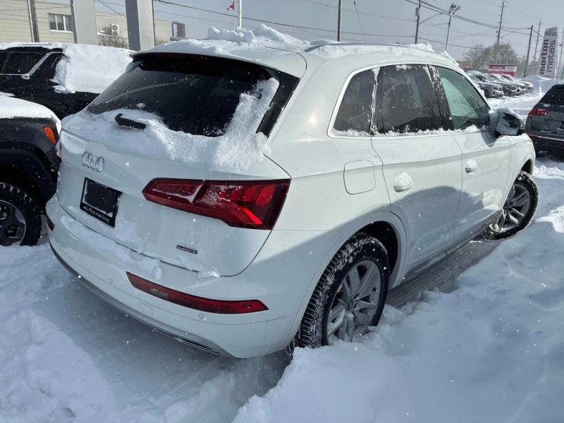 Audi Q5 * Komfort * CARFAX * БЕЗ ПЪРВОНАЧАЛНА ВНОСКА, снимка 3 - Автомобили и джипове - 53198535