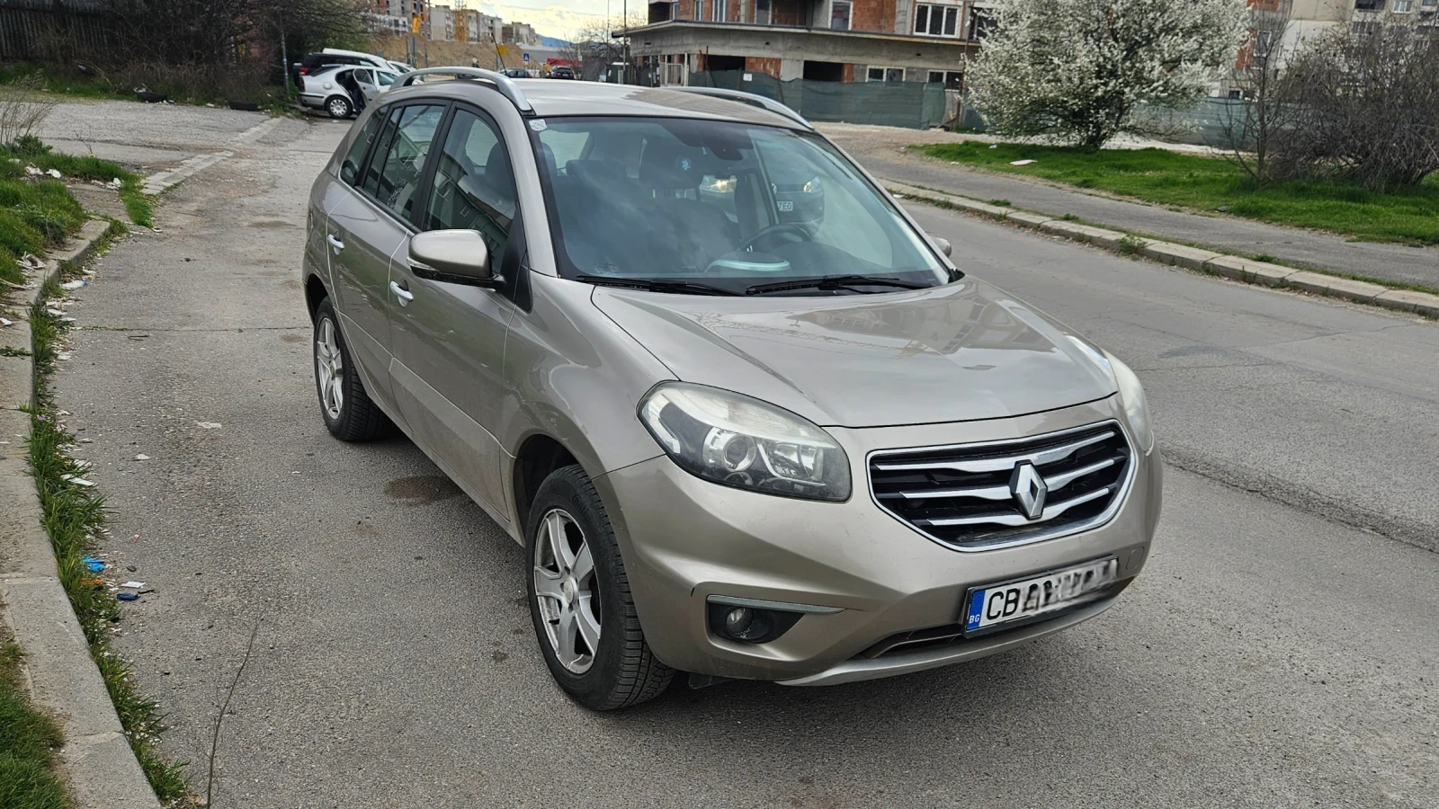 Renault Koleos 2.0, 4х4, 150к.с., снимка 8 - Автомобили и джипове - 54723594