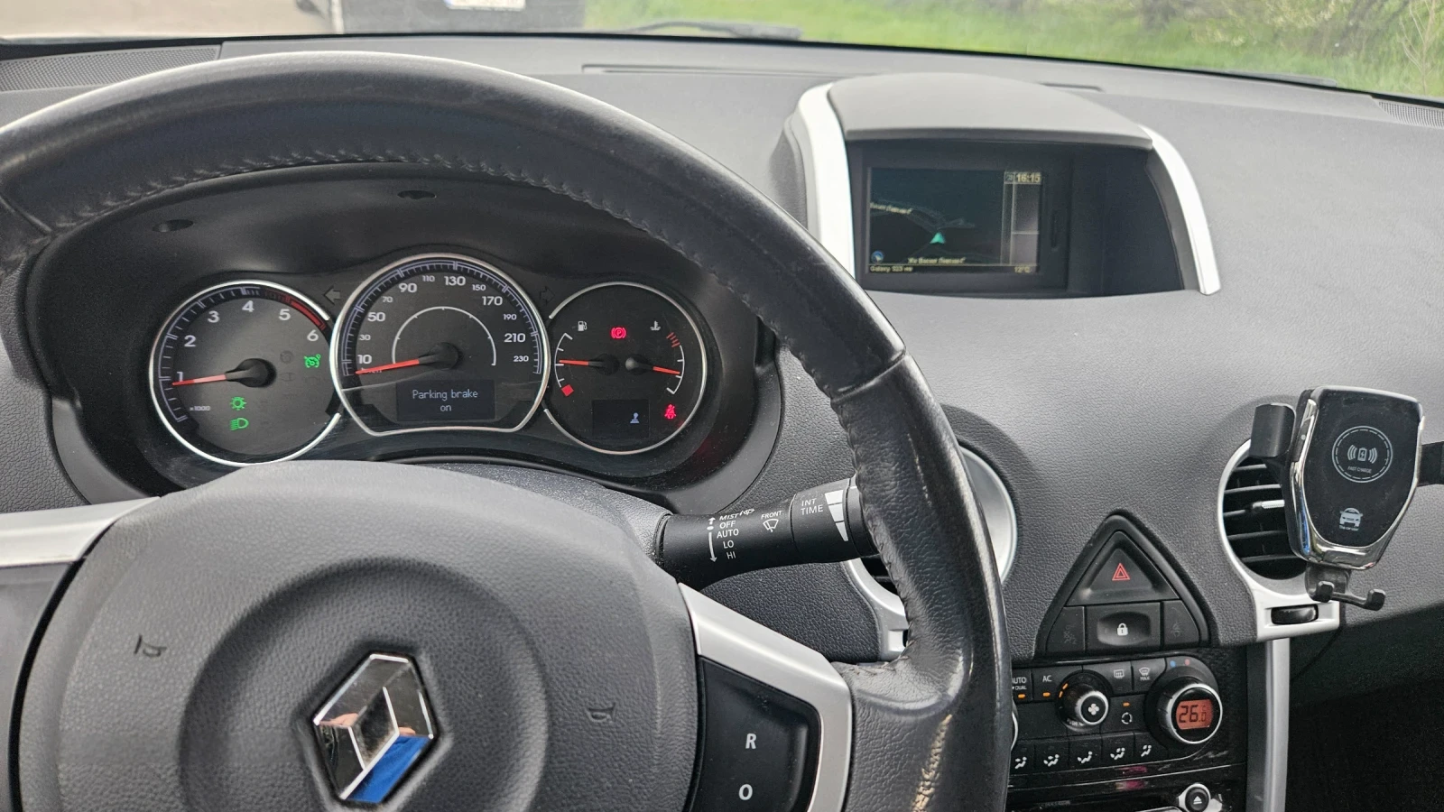 Renault Koleos 2.0, 4х4, 150к.с., снимка 12 - Автомобили и джипове - 54723594