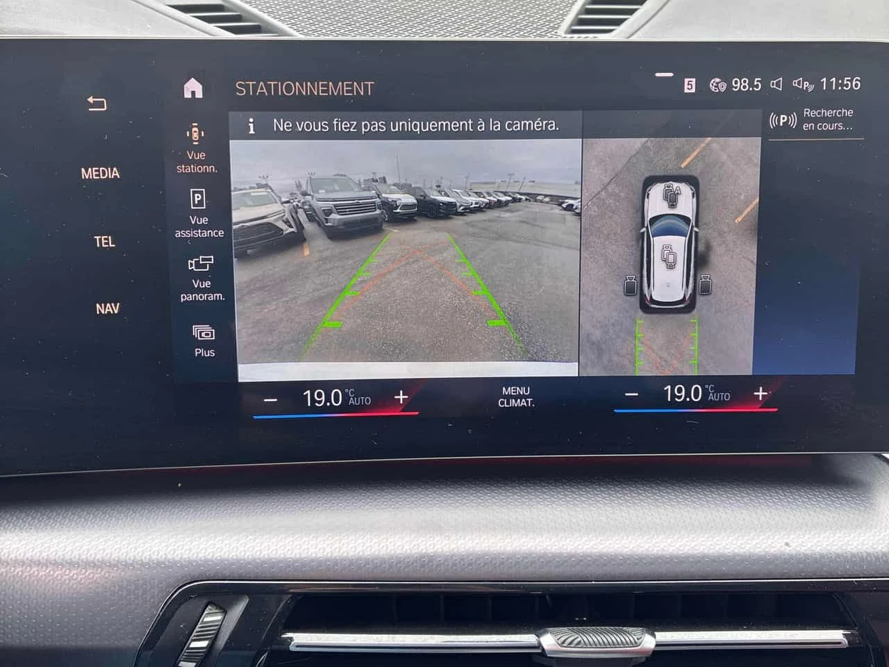 BMW X1 * xDrive28i * 360 КАМЕРА* ПАНОРАМА* , снимка 17 - Автомобили и джипове - 54084076