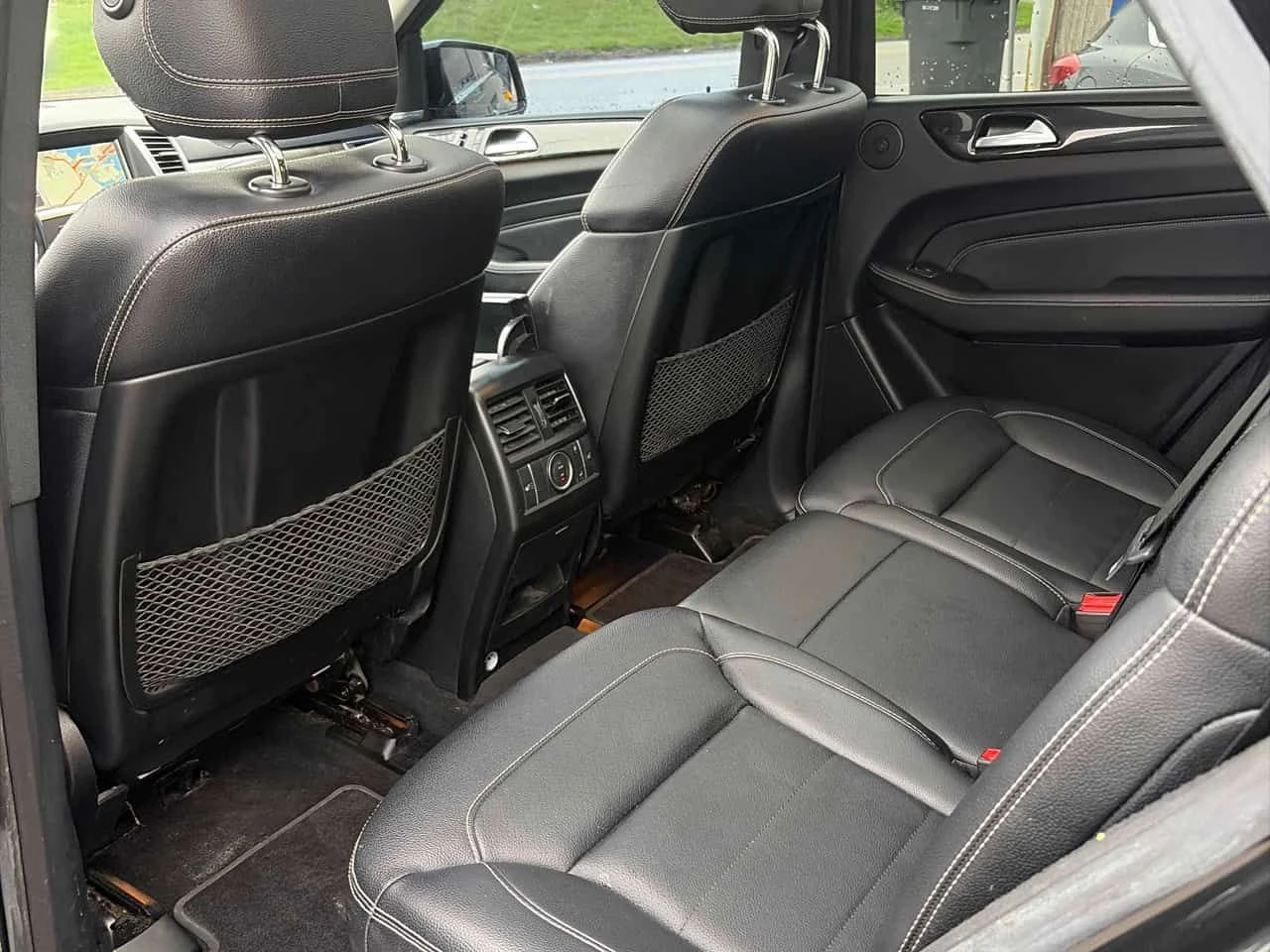 Mercedes-Benz ML 350 BlueTEC/ПОДГРЕВИ/ПАНОРАМА, снимка 11 - Автомобили и джипове - 54423131