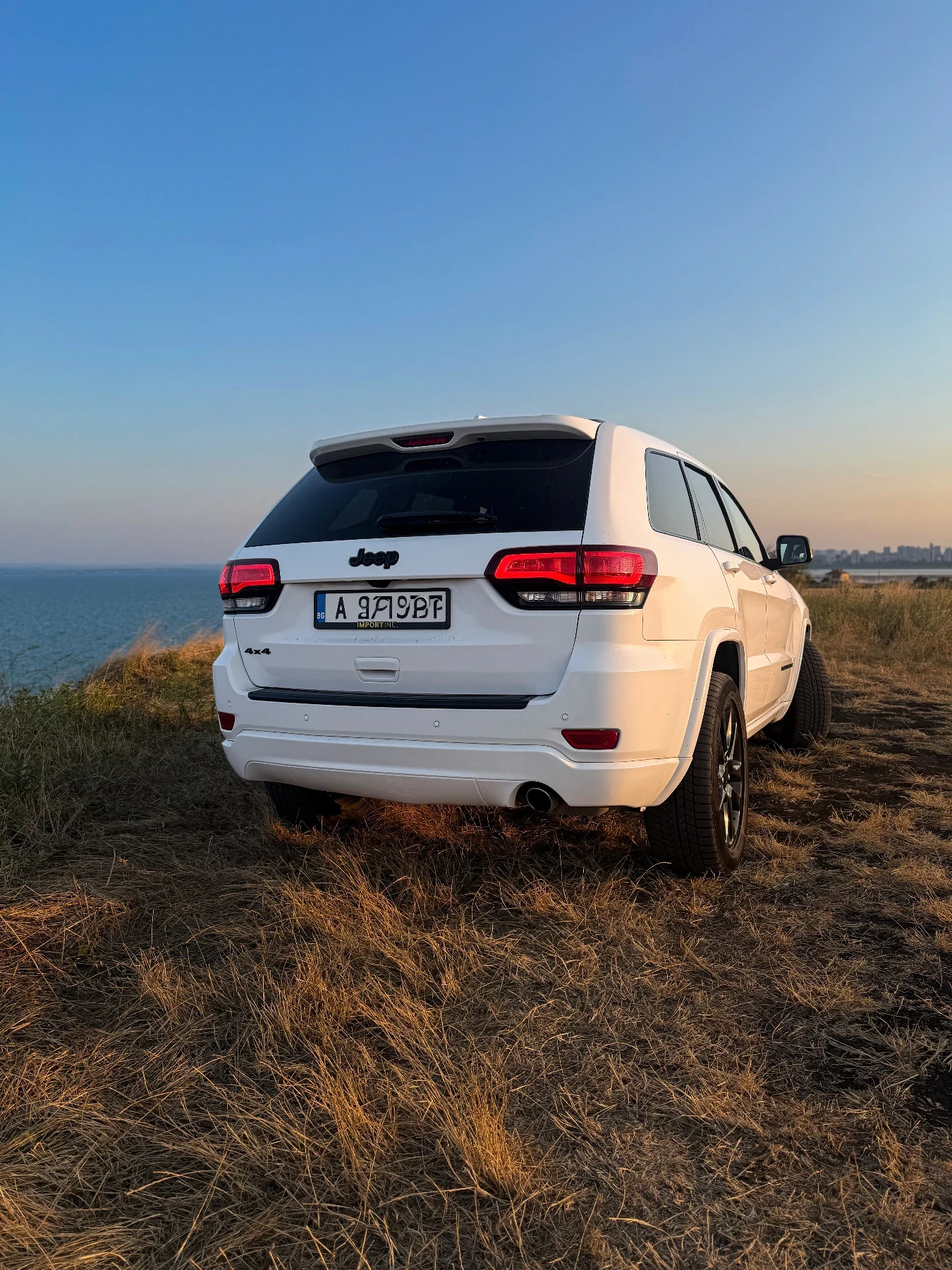 Jeep Grand cherokee Altitude black package, снимка 6 - Автомобили и джипове - 55327853