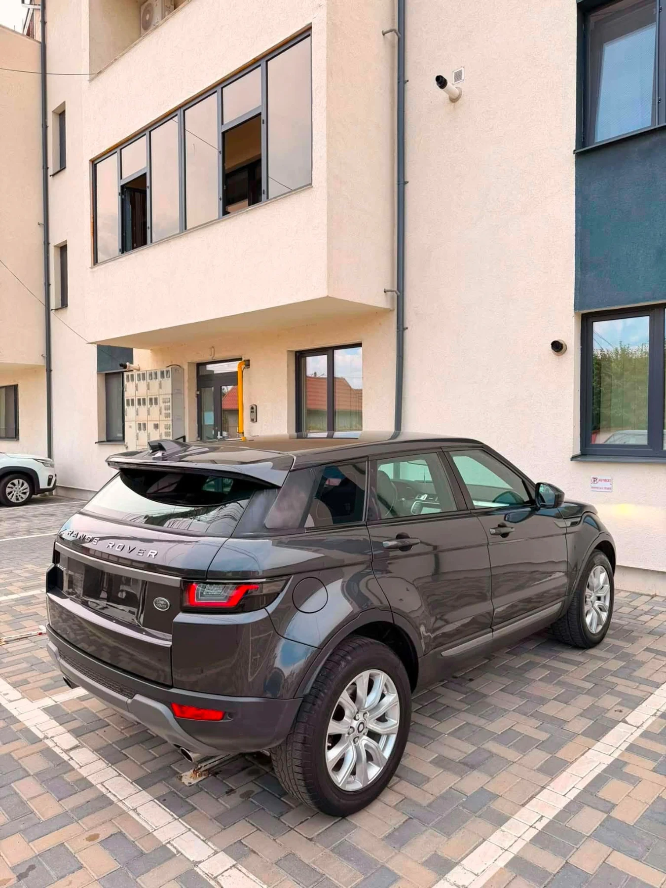 Land Rover Range Rover Evoque FACE* 2018г* LED* ПАНОРАМА, снимка 6 - Автомобили и джипове - 55354879