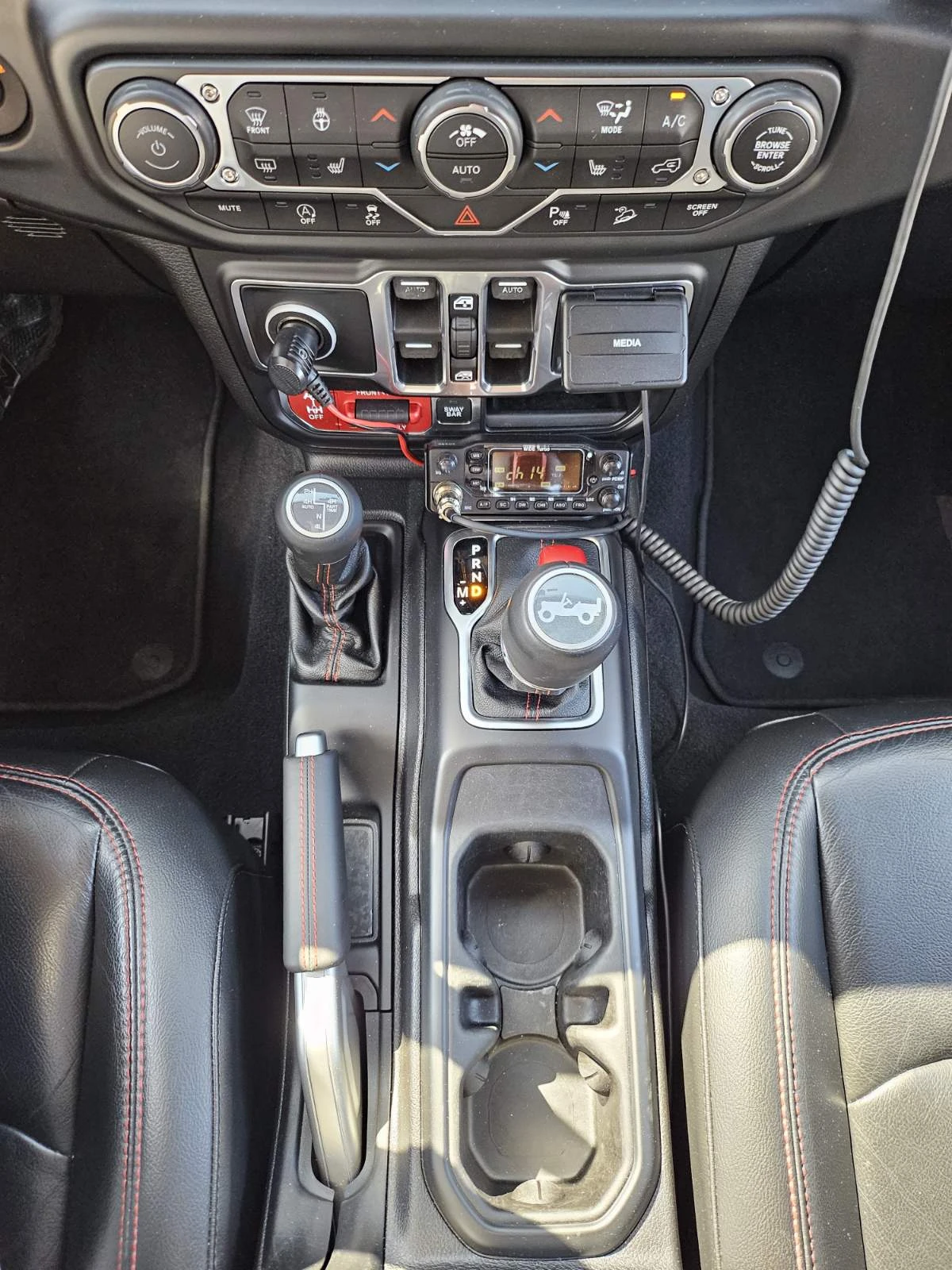 Jeep Wrangler RUBICON UNLIMITED 2.0L, снимка 15 - Автомобили и джипове - 55909843
