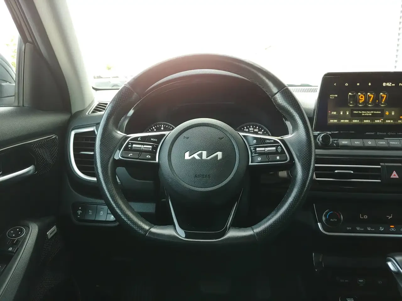 Kia Seltos SX Turbo 1.6L AWD | SUNROOF | NAV | 69K KM All | Mobile.bg � ����������� 17