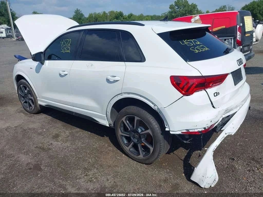 Audi Q3, снимка 3 - Автомобили и джипове - 56688326