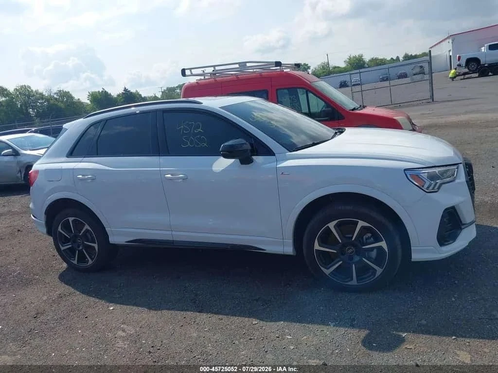 Audi Q3, снимка 14 - Автомобили и джипове - 56688326