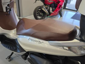 Piaggio Beverly 300ie, ABS-Led!, снимка 10