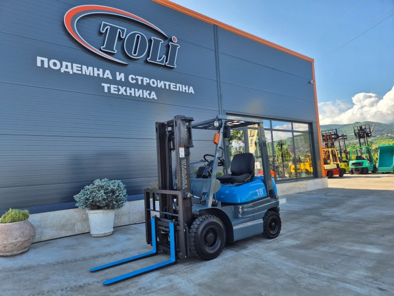 Мотокар Toyota 1.8 тона / ИЗРАВНИТЕЛ / КАТО НОВ !