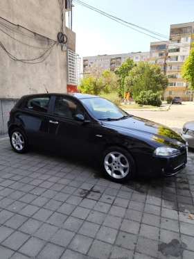 Alfa Romeo 147 JTD - изображение 2