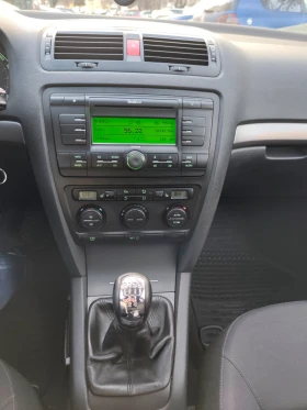 Skoda Octavia 1.6 ГАЗ-ИНЖ Facelift * КЛИМАТРОНИК* !ТОП!!, снимка 15