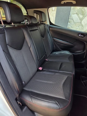 Peugeot 308 Sportium 1.6HDi 112к.с. КОЖА* NAVI* УНИКАТ, снимка 10