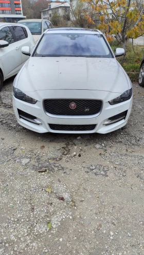  Jaguar XE