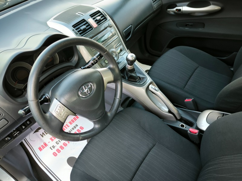 Toyota Auris 1, 4 D-4D-90k.c.-10%, снимка 10 - Автомобили и джипове - 44794455