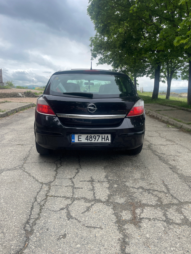 Opel Astra 1.6, снимка 3 - Автомобили и джипове - 45572130