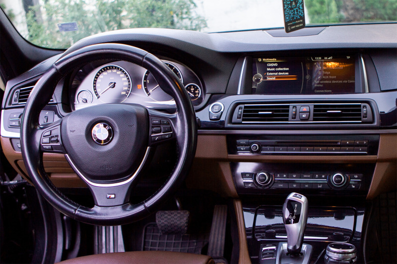 BMW 530 Xdrive, снимка 2 - Автомобили и джипове - 46233627