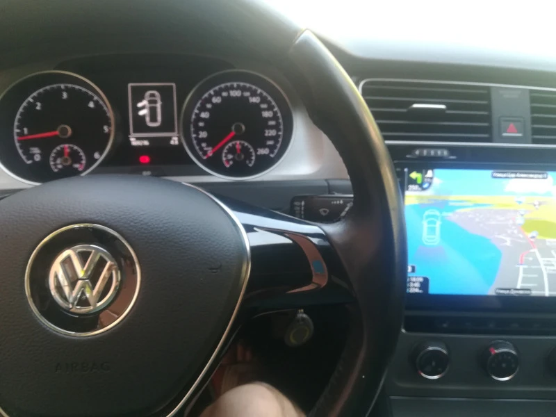 VW Golf 7, 2.0TDI, 150к.с, EURO6, снимка 5 - Автомобили и джипове - 47069188