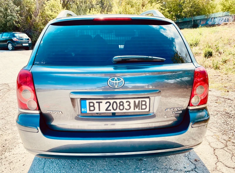 Toyota Avensis 2.0 D4D, снимка 7 - Автомобили и джипове - 47387970