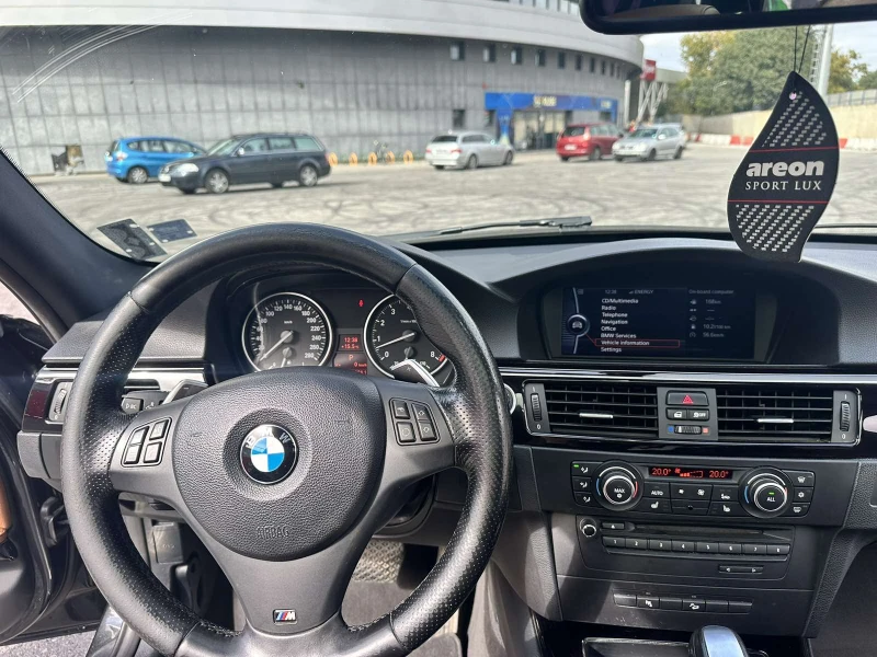 BMW 335 XI LCI, снимка 8 - Автомобили и джипове - 47596411