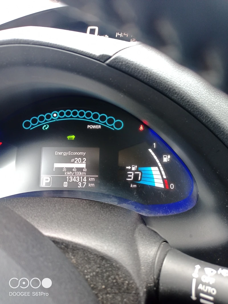 Nissan Leaf , снимка 1 - Автомобили и джипове - 48823970