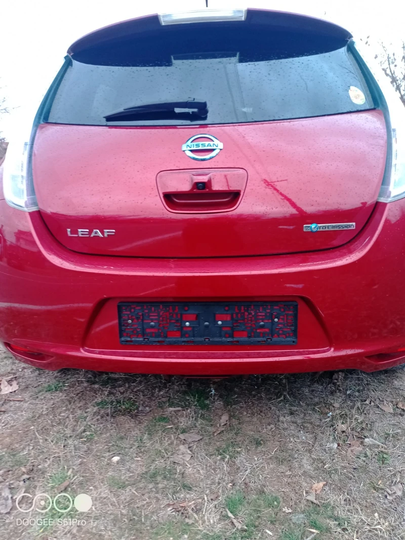 Nissan Leaf , снимка 5 - Автомобили и джипове - 48823970