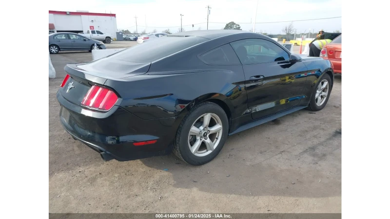 Ford Mustang, снимка 4 - Автомобили и джипове - 49096232