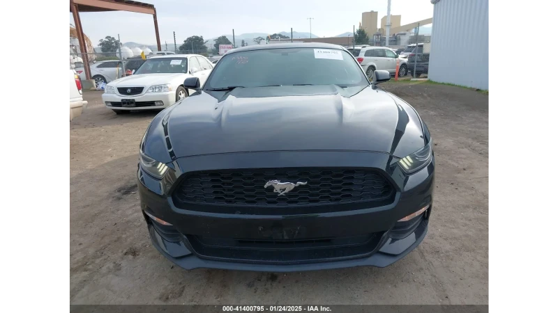 Ford Mustang, снимка 2 - Автомобили и джипове - 49096232