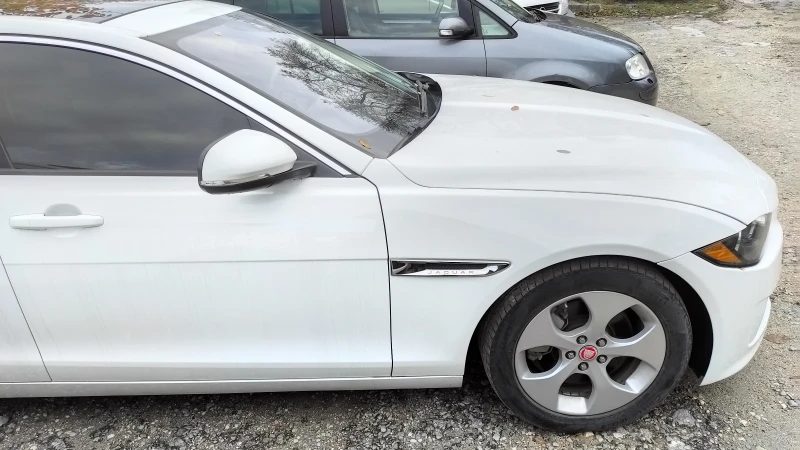 Jaguar XE, снимка 3 - Автомобили и джипове - 52592002