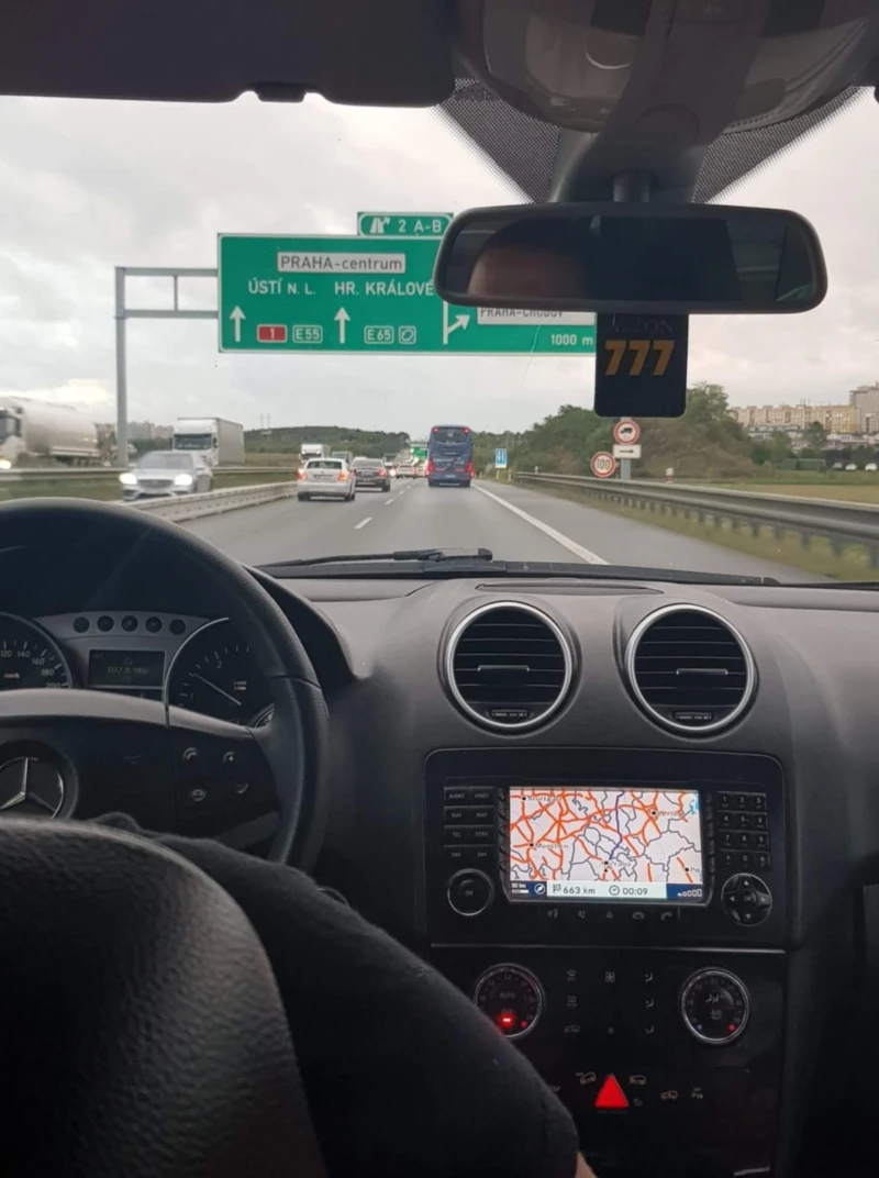 Mercedes-Benz 320, снимка 2 - Автомобили и джипове - 52022648