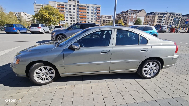 Volvo S60 2.5T, снимка 9 - Автомобили и джипове - 52226049