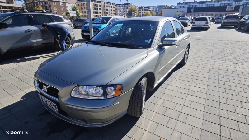 Volvo S60 2.5T, снимка 7 - Автомобили и джипове - 52226049
