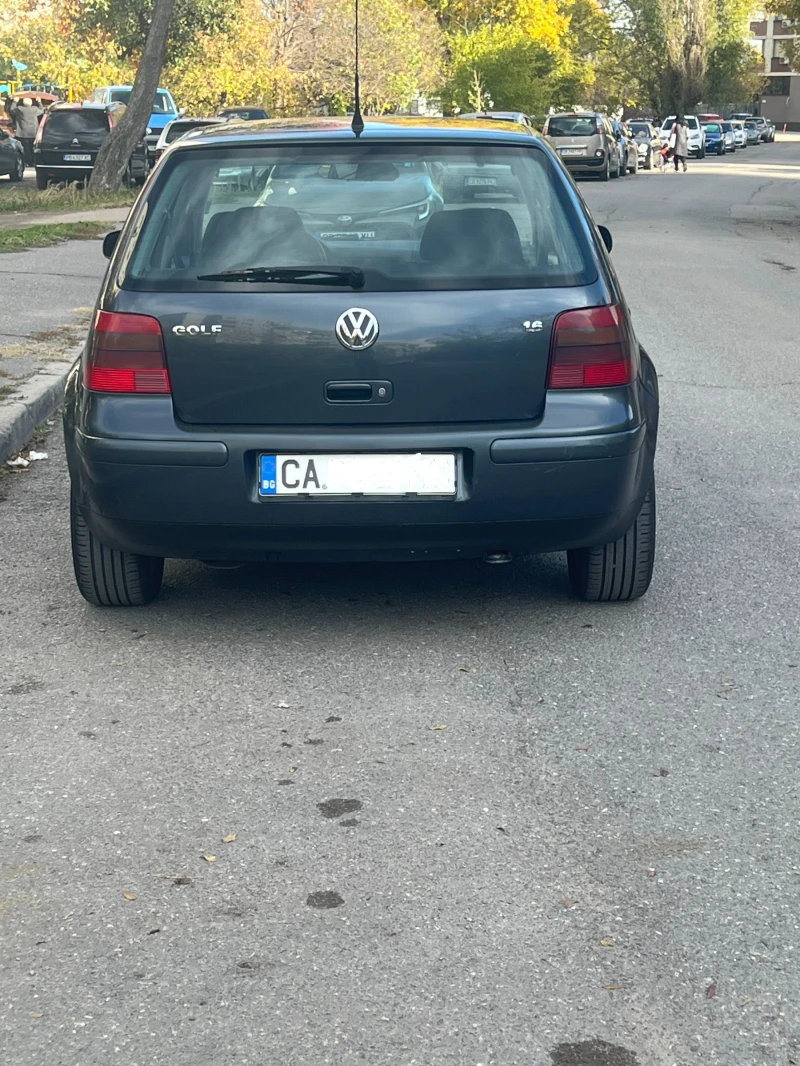 VW Golf 1.6 SR, снимка 7 - Автомобили и джипове - 52355617