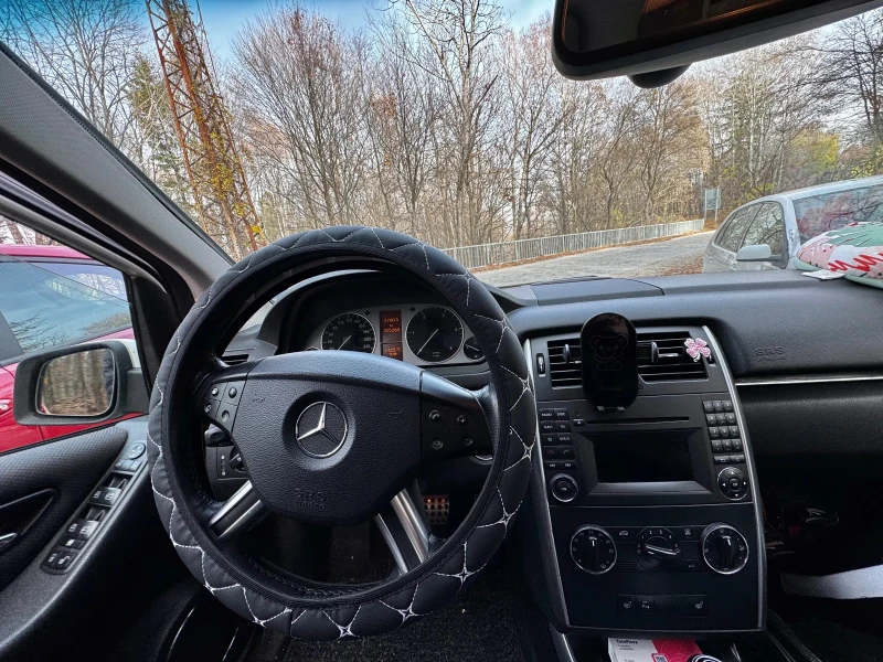 Mercedes-Benz B 180 2 КЛЮЧА, снимка 8 - Автомобили и джипове - 52431020
