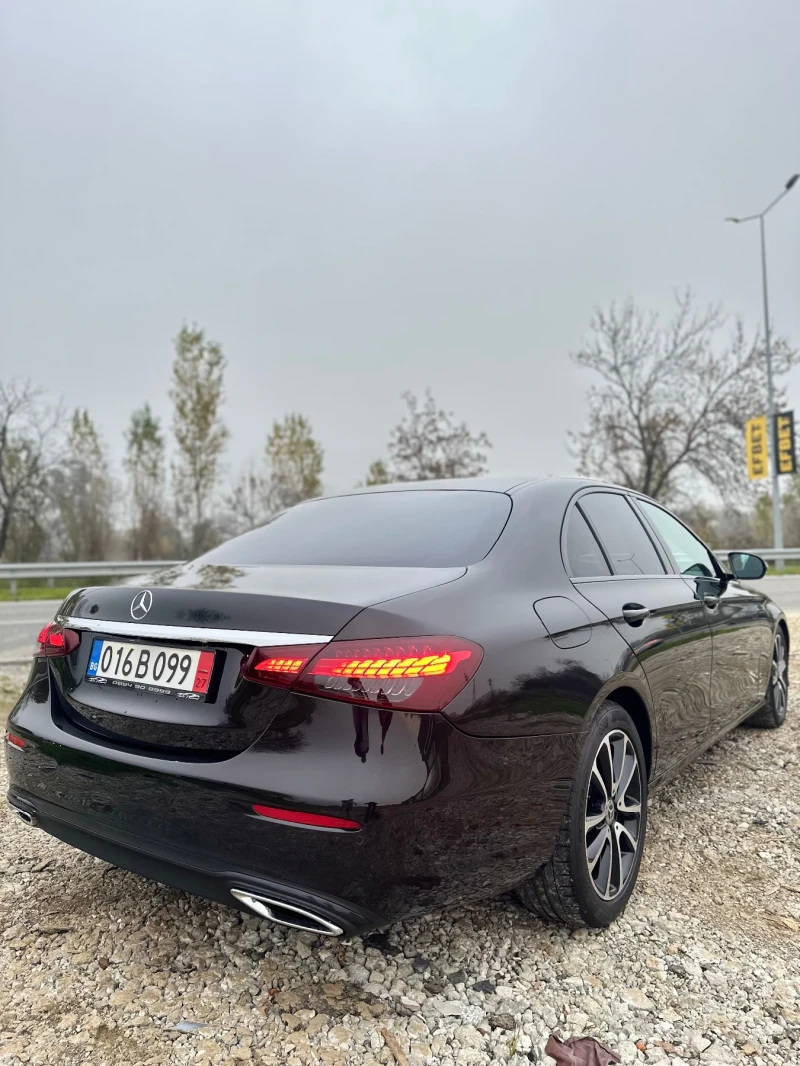 Mercedes-Benz E 220 Facelift/Ambient/PremiumPack, снимка 6 - Автомобили и джипове - 52446294
