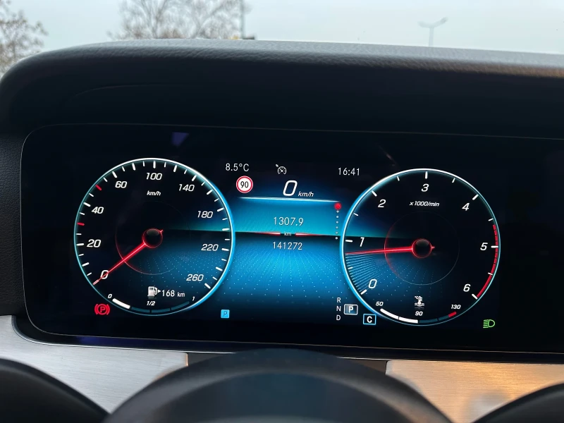 Mercedes-Benz E 220 Facelift/Ambient/PremiumPack, снимка 10 - Автомобили и джипове - 52446294
