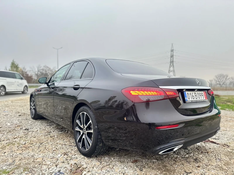 Mercedes-Benz E 220 Facelift/Ambient/PremiumPack, снимка 4 - Автомобили и джипове - 52446294