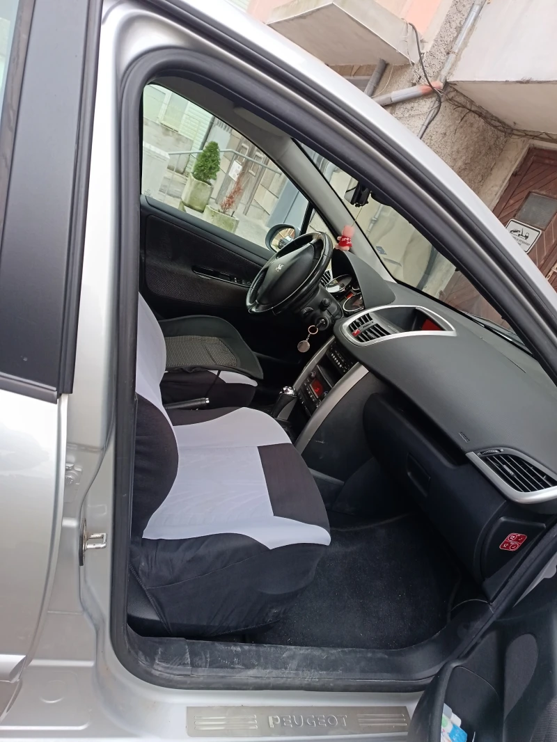Peugeot 207 1.6i, снимка 6 - Автомобили и джипове - 52594776