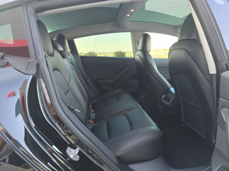 Tesla Model 3 62KW/* 96000KM* * ЕВРОПЕЙСКА ГАРАНЦИЯ ДО 2028, снимка 16 - Автомобили и джипове - 52700207